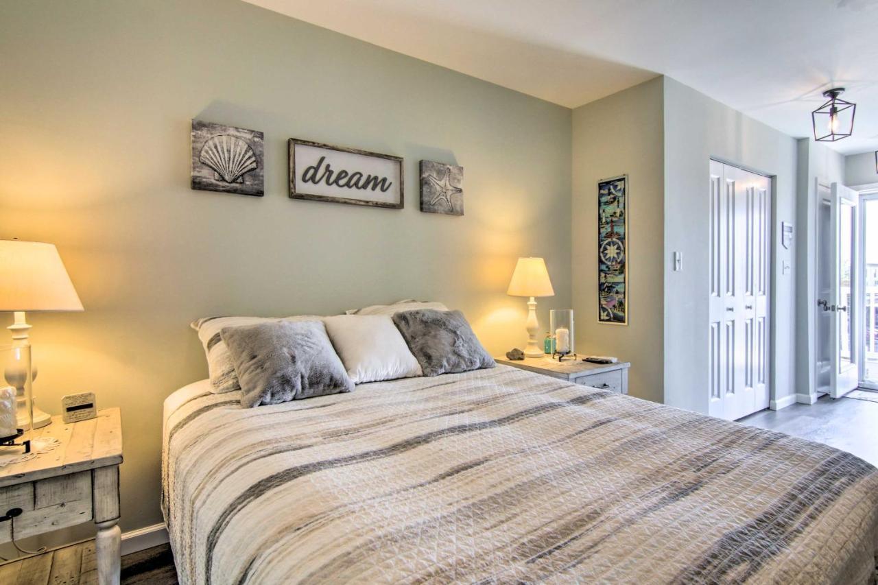 Airy Ocean City Condo On Canal Front With Deck! Eksteriør bilde